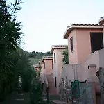 Verdemare Sardegna Due Апарт-отель