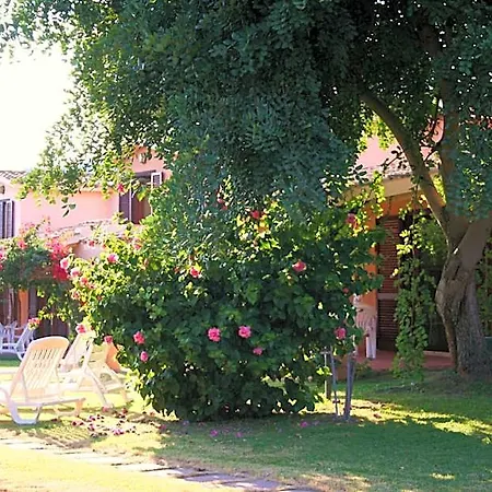 Ξενοδοχείο με διαμερίσματα Verdemare Sardegna Due Villasimius